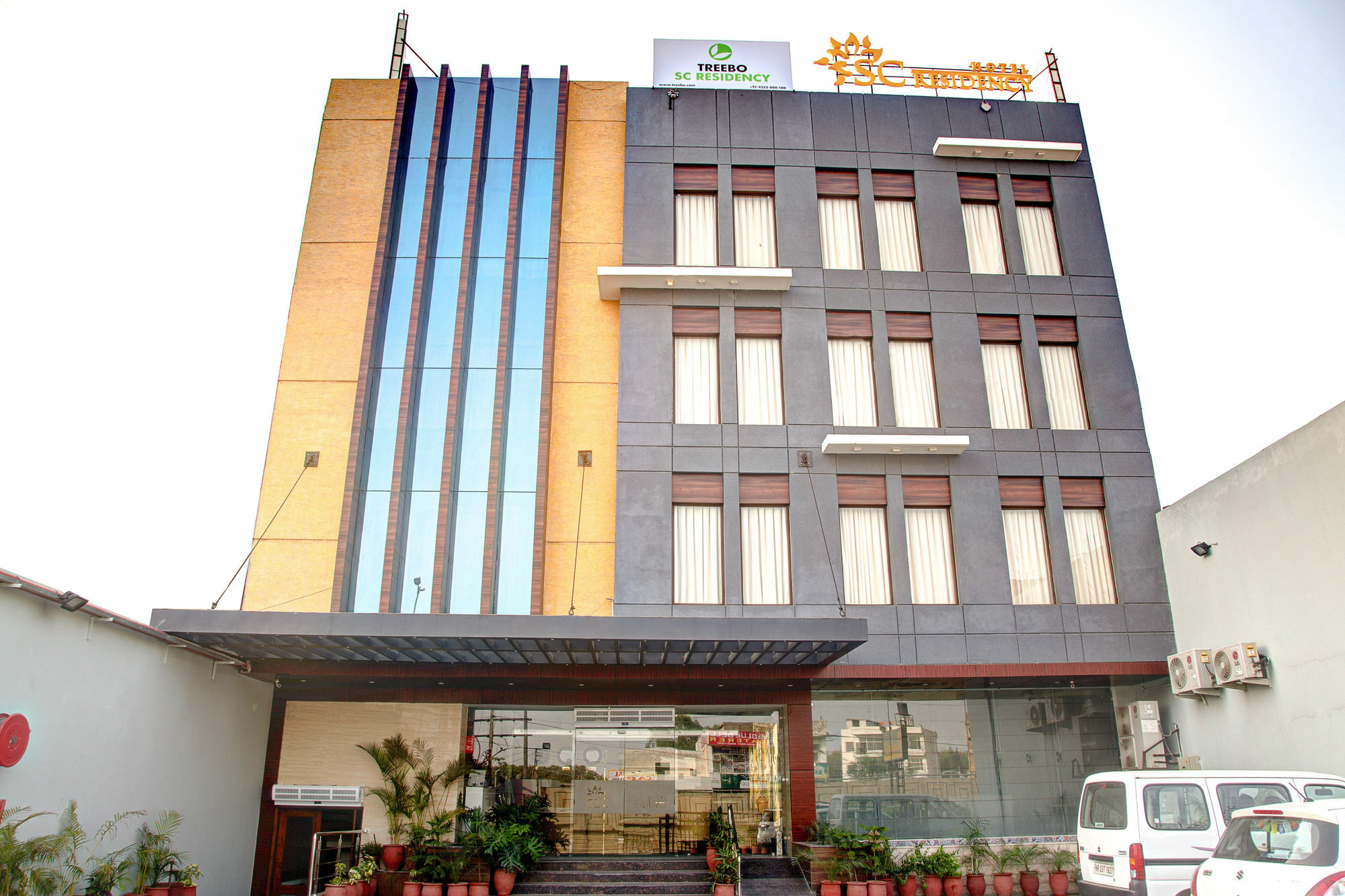 Treebo Tryst Sc Residency Zirakpur Hotel Panchkula Buitenkant foto